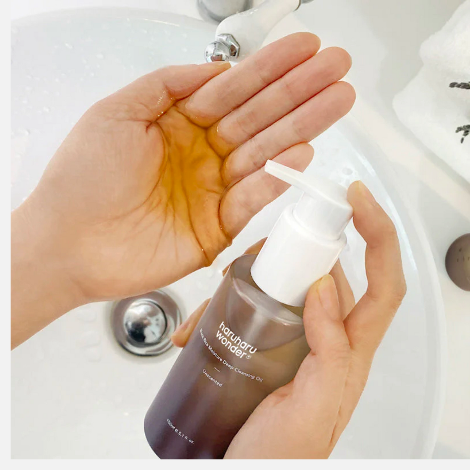 HaruHaru Wonder Black Rice Moisture Deep Cleansing Oil