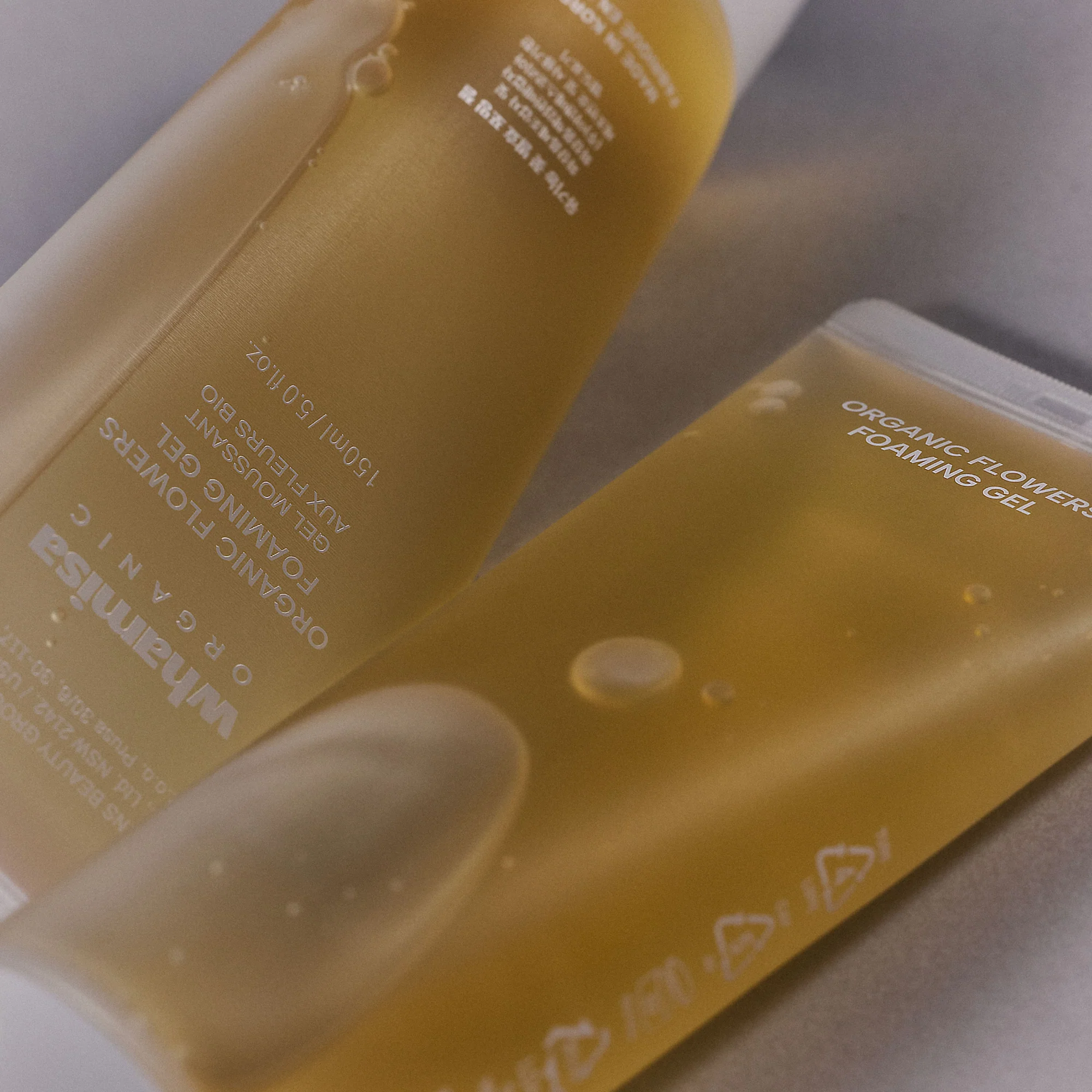 WHAMISA Flowers Foaming Gel