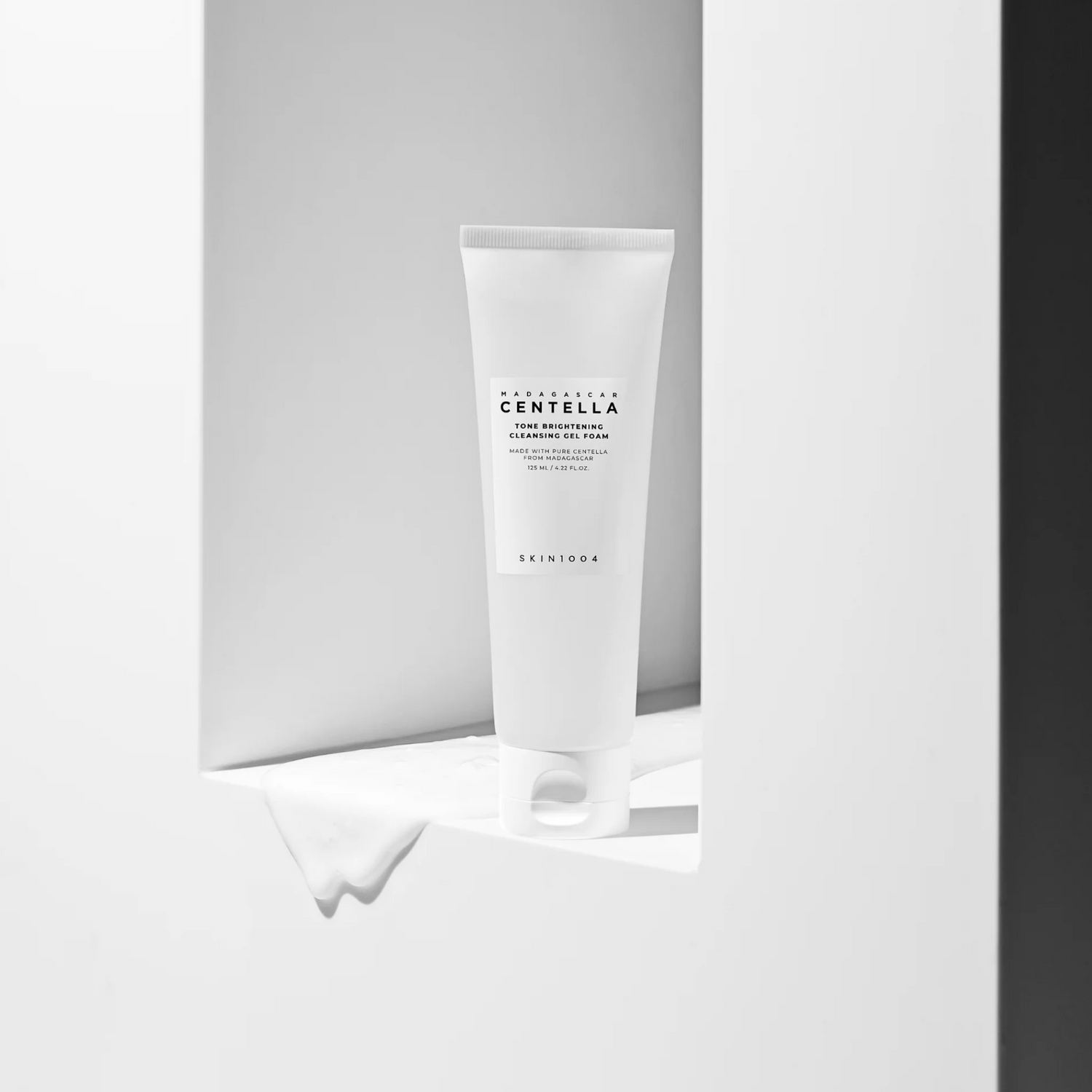 SKIN1004 Madagascar Centella Tone Brightening Cleansing Gel Foam