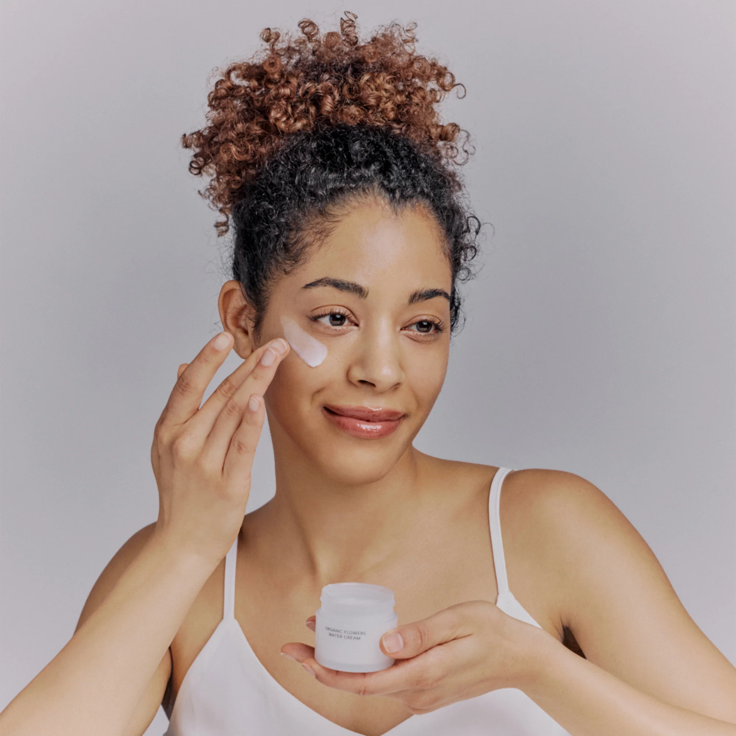 WHAMISA Organic Flowers Water Cream