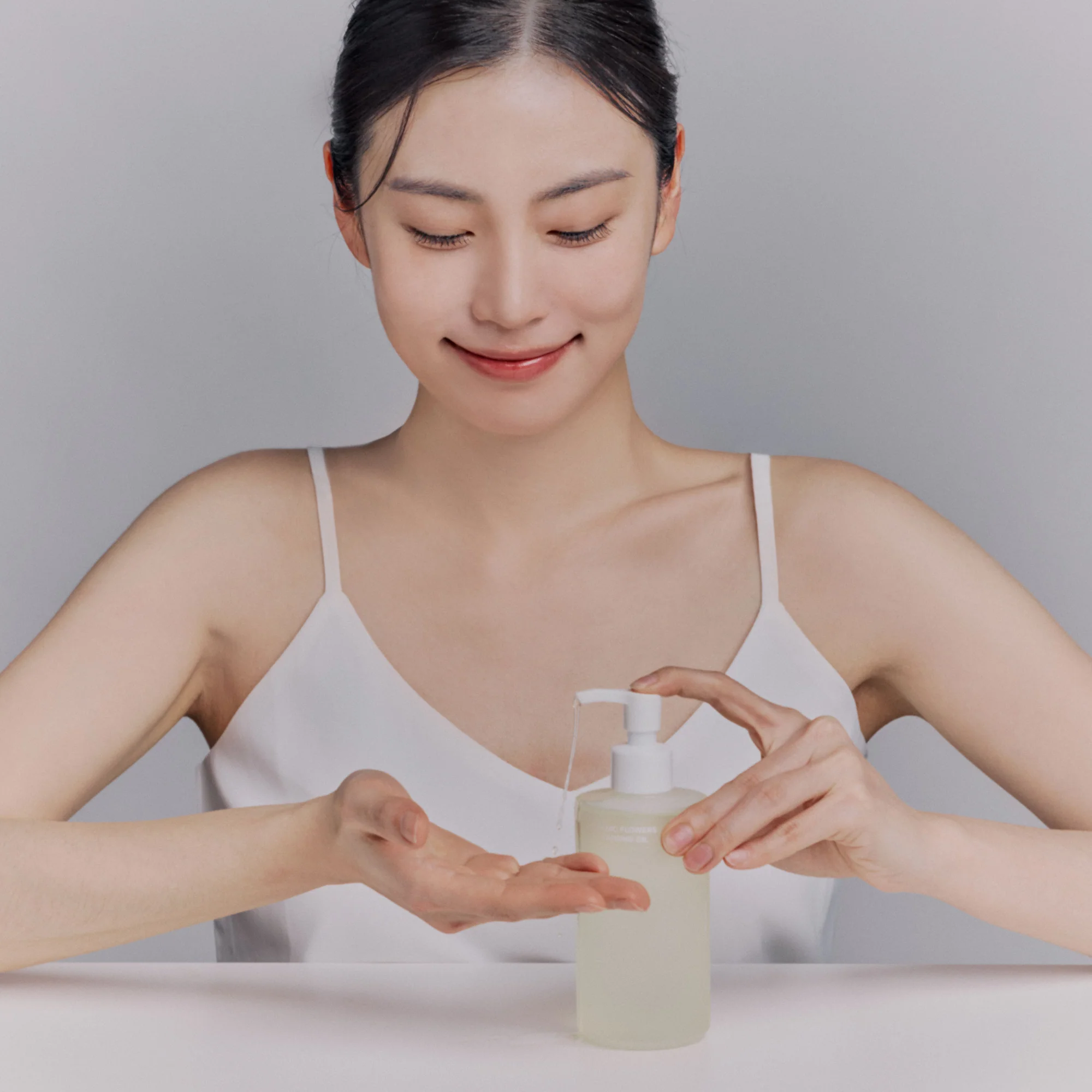 Whamisa Organic Flowers Cleansing Oil