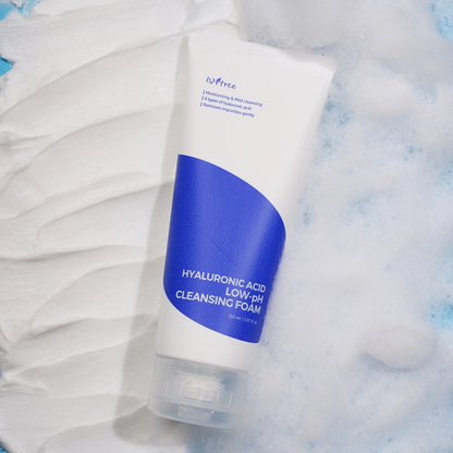 Isntree Hyaloronic Acid low-PH Cleansing Foam