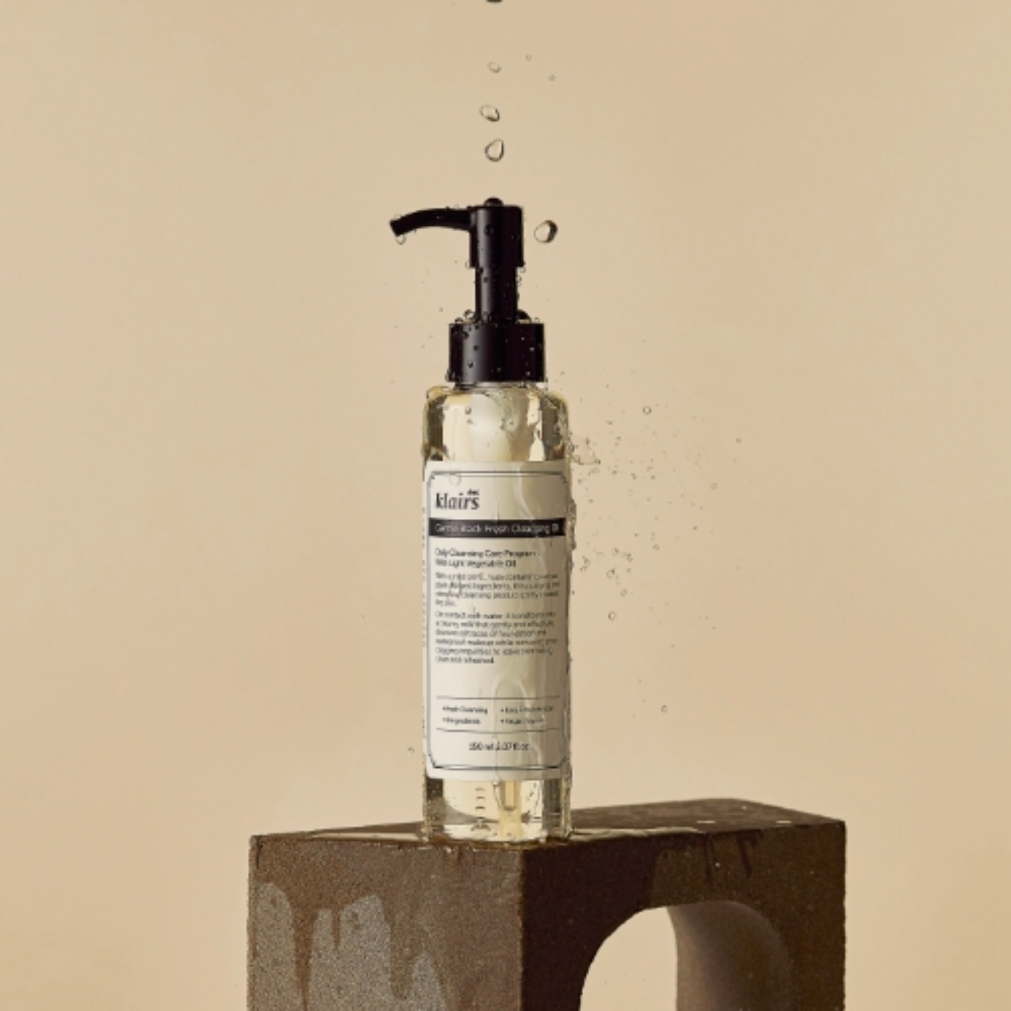 Klairs Gentle Black Fresh Cleansing Oil
